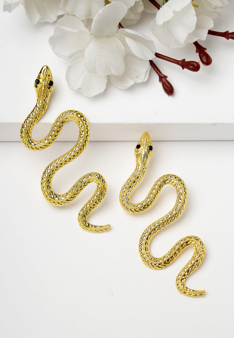 Pendientes elegantes de serpiente de color dorado