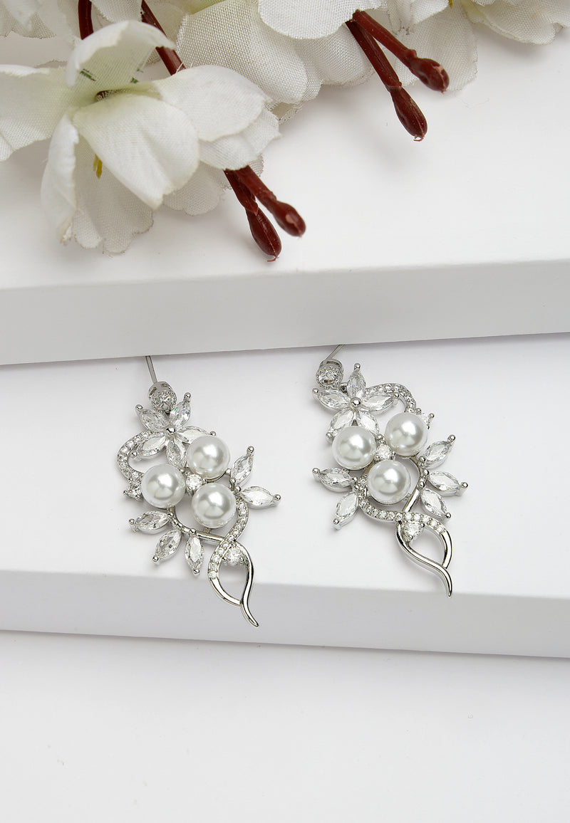 Zirconia Fashionable Floral Earrings