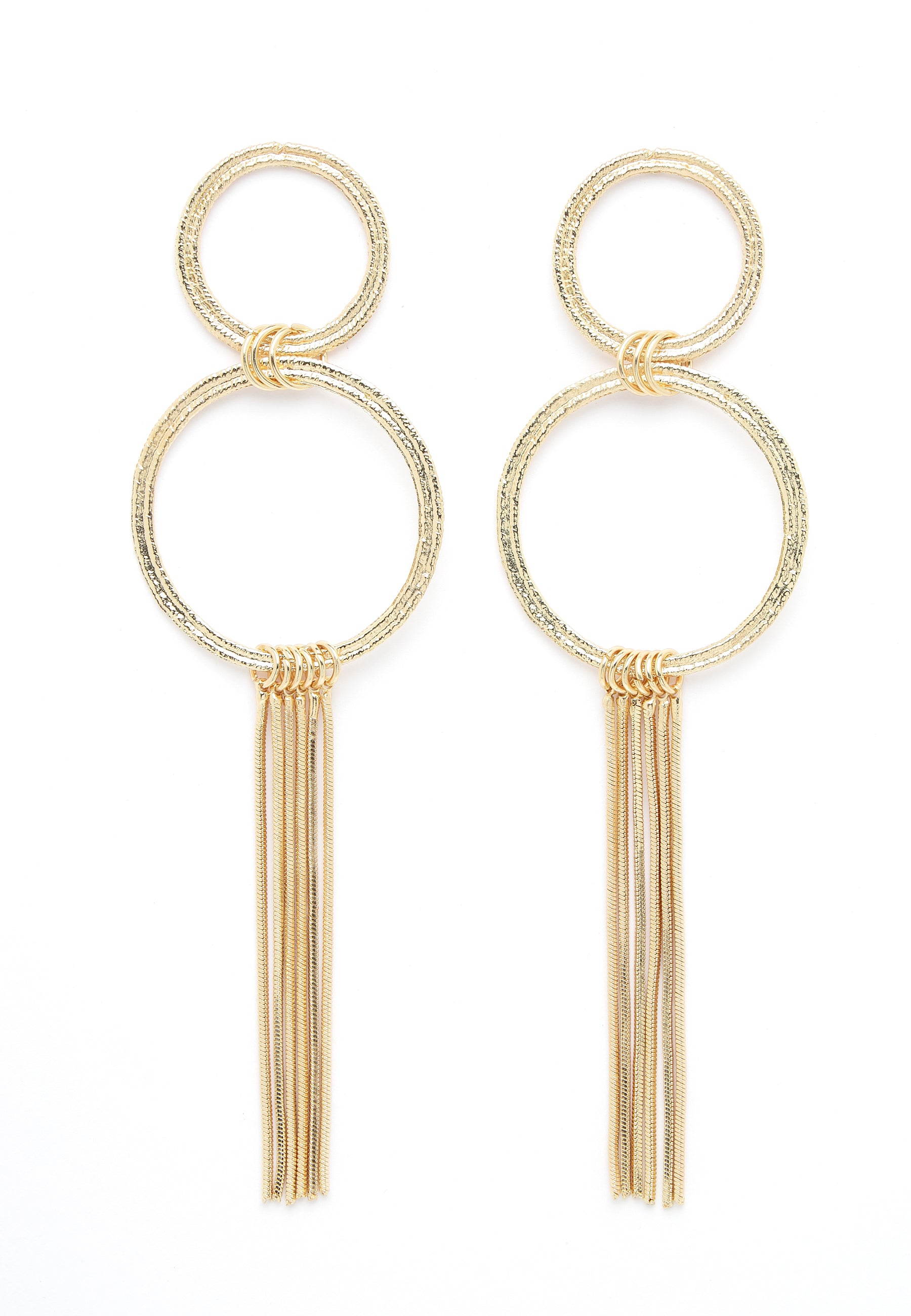 Elegant Circular Fringe Earrings In Gold