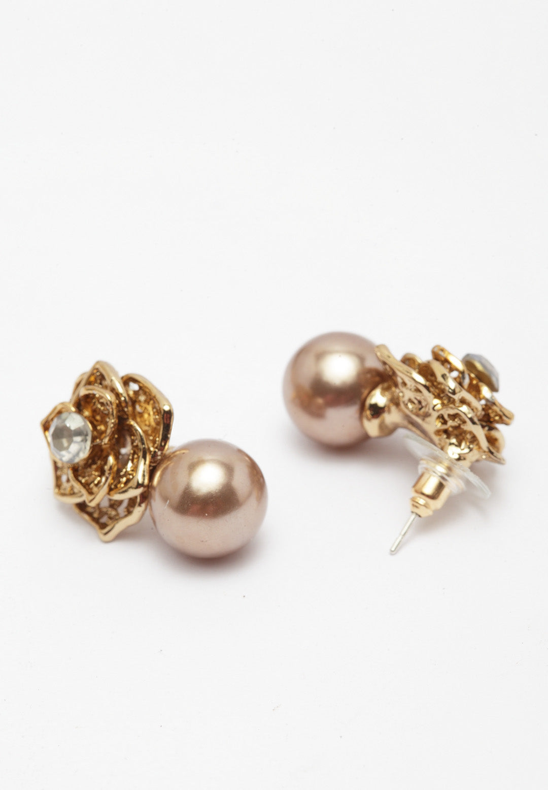 Boucles d'oreilles élégantes en plaqué or avec cristaux roses