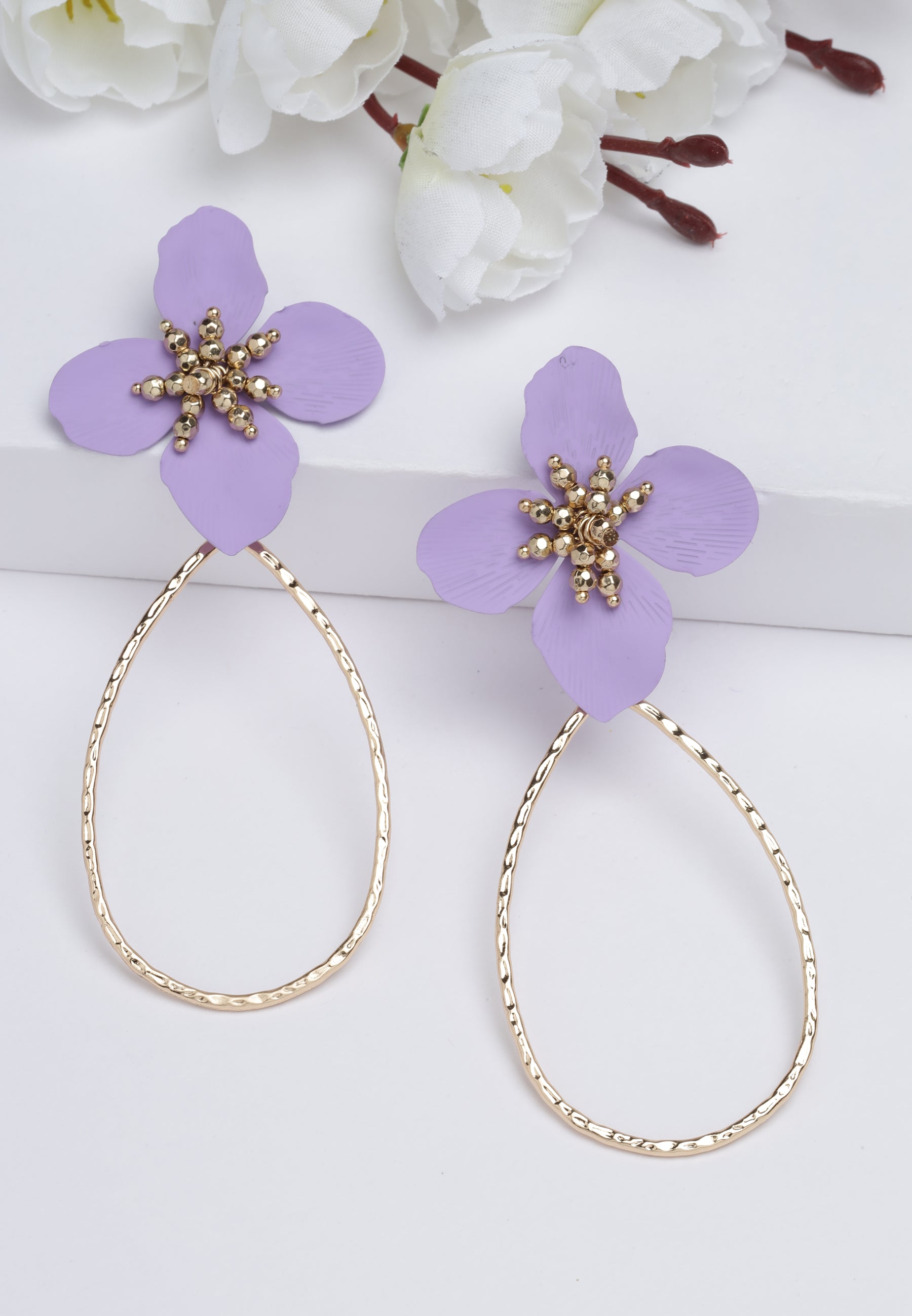 Pflaumenblüten-Ohrringe in Lavendel
